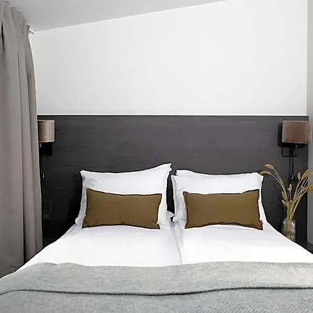 Western Hotel 4*