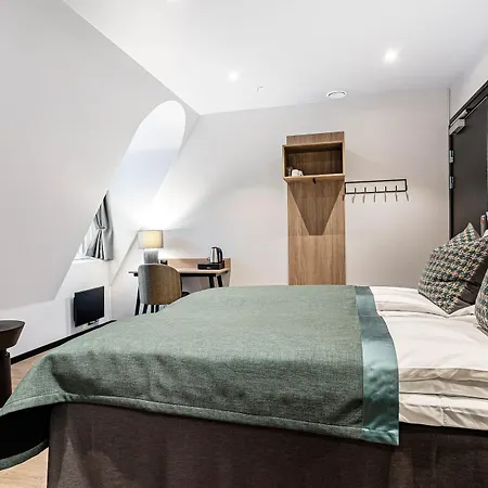 Ξενοδοχείο Western 4*