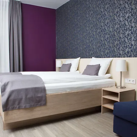 Western Hotel 4*
